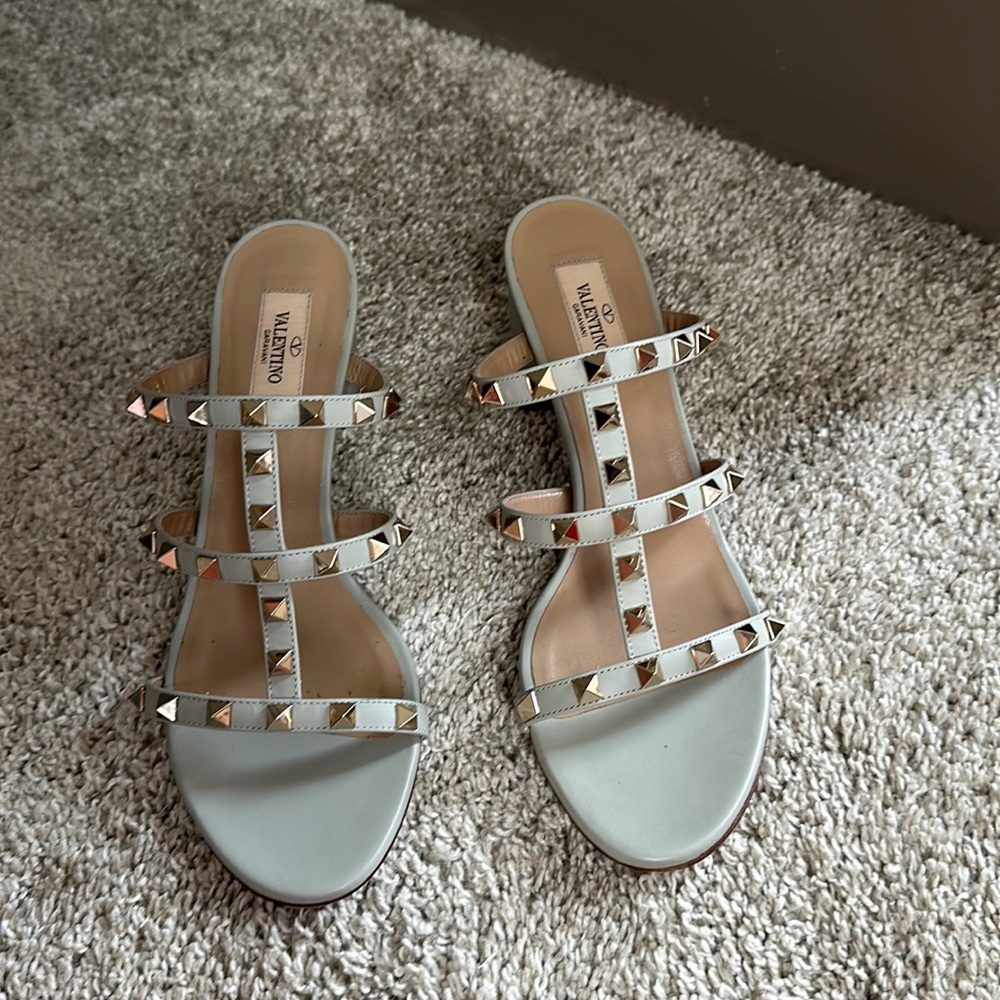 Size 39 Valentino ❤️